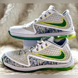 NIKE Field General 2 “Oregon Ducks” - Size 12